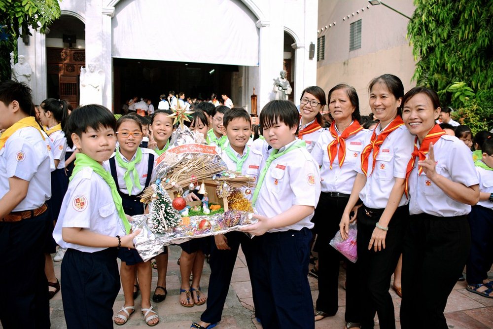 16-12-25-TN-GX-Vinh-Hoa-Ruoc-Chua-đen-voi-cac-ban-co-HCKK-(14)-(Copy).jpg