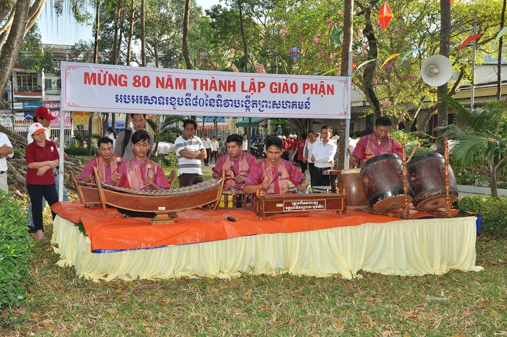 GIÁO PHẬN VĨNH LONG: 80 NĂM HỒNG ÂN