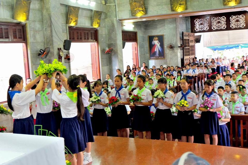 Gx. Vĩnh Hòa - Khai mạc tháng Hoa 2017